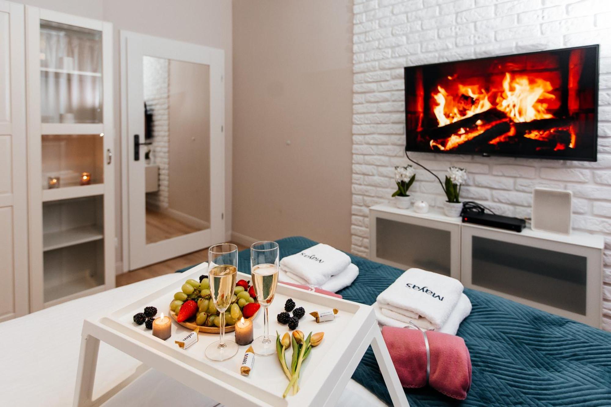 Maya'S Flats & Resorts 59 - Most Milosci Gdańsk Buitenkant foto